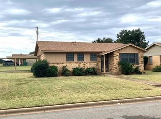 1300 Emma Dr, Iowa Park, TX 76367