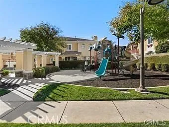 4164 Terraza Way #B — Photo 16
