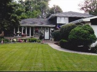 7723 Palm Dr, Orland Park, IL
