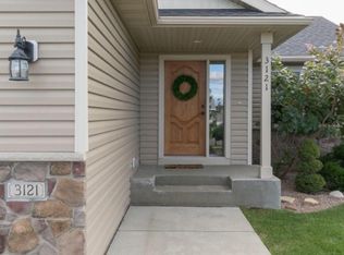 3121 Tamarack Ln SE, Rochester, MN 55904