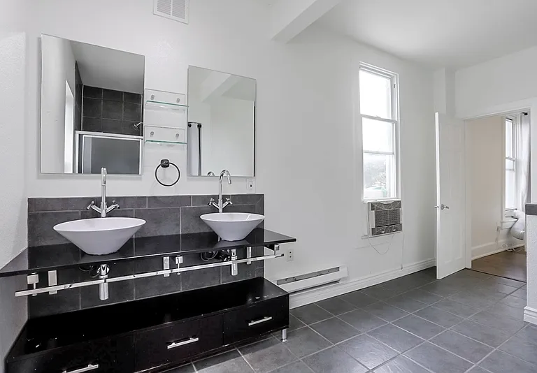 3016 Stout St #A — Photo 32
