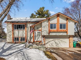 2006 E 115th St, Burnsville, MN 55337