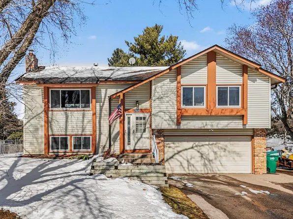 2006 E 115th St, Burnsville, MN 55337