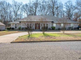 904 Fleming Dr, Mt Pleasant, TX 75455