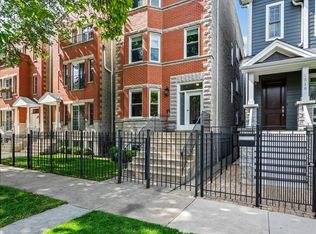 1520 W Henderson St #1, Chicago, IL 60657