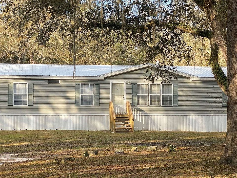 1st image of 108 SW Hodges Way
