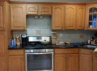 25330 Craft Ave, Jamaica, NY 11422