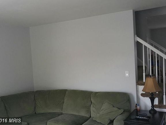 2nd image of 1930 Dineen Dr