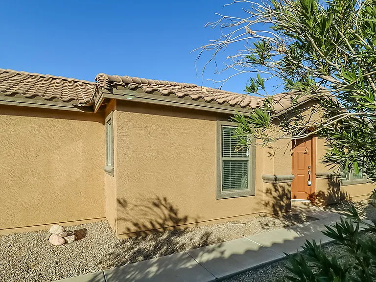 40084 W Catherine Dr — Photo 3