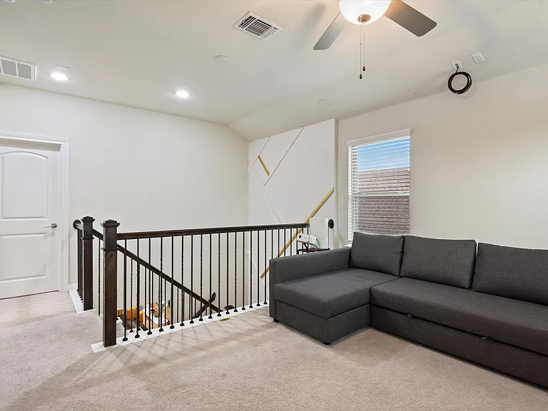 210 Zuma Dr — Photo 15