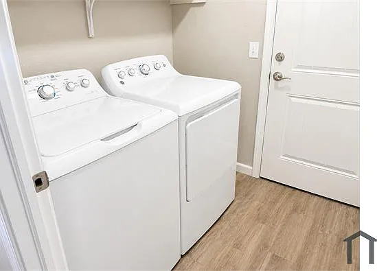 3 bed, 1319 sqft, $950 — Photo 4
