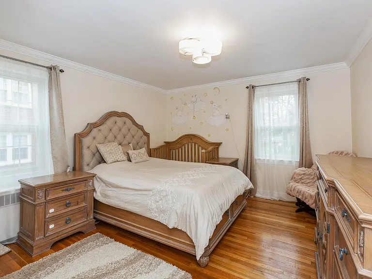390 Morris Ave #29 — Photo 6