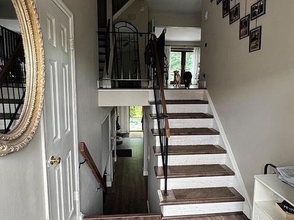 2nd image of 5006 N Oaks Blvd