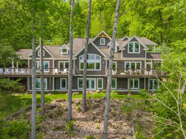 161 Town Line Rd E, Huntsville, ON P1H 1R1
