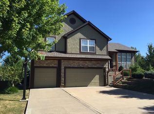 5423 Payne St, Shawnee, KS 66226