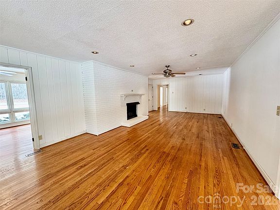 5th image of 3134 Asbury Church Rd