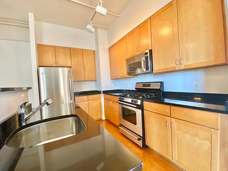 2020 12th St NW #611 — Photo 6
