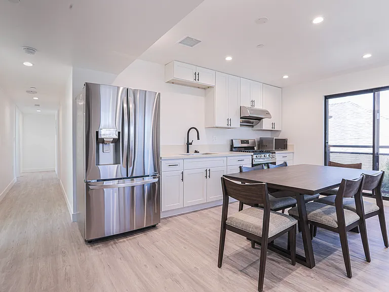 3679 S Halldale Ave — Photo 4