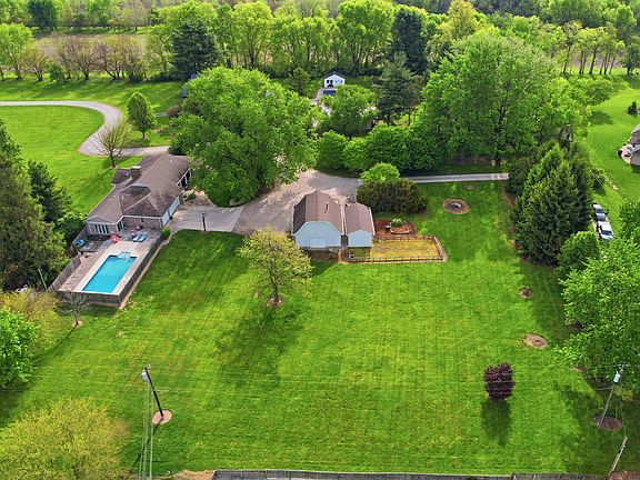 5th image of 3716 E River Rd