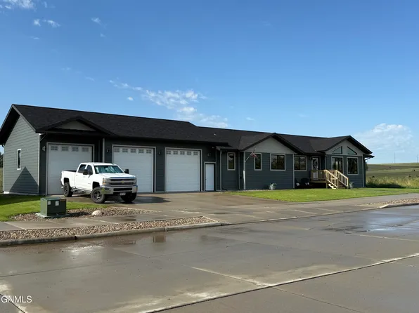 205 11th Ave NE, Watford City, ND 58854