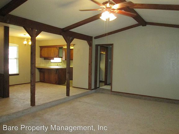 3rd image of 2010 Oakmeadows Dr