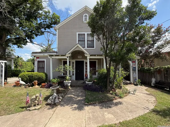 706 E Carson, San Antonio, TX 78208