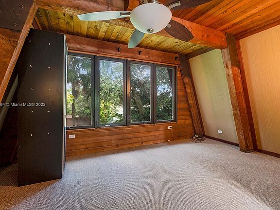 3rd image of 4200 SW 54th Ave