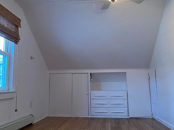 4th image of 203 Waverly Ave #3