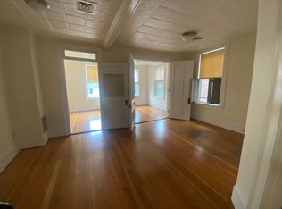 82 Main St, Windsor, VT 05089