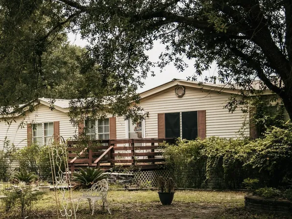 2726 Carter Cir, Chipley, FL 32428