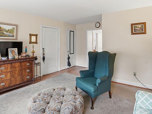 4th image of 2712 Ordway St NW APT 4