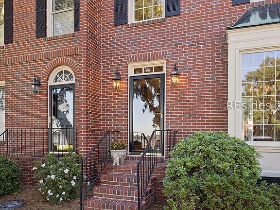 4th image of 895 Ribaut Rd #2