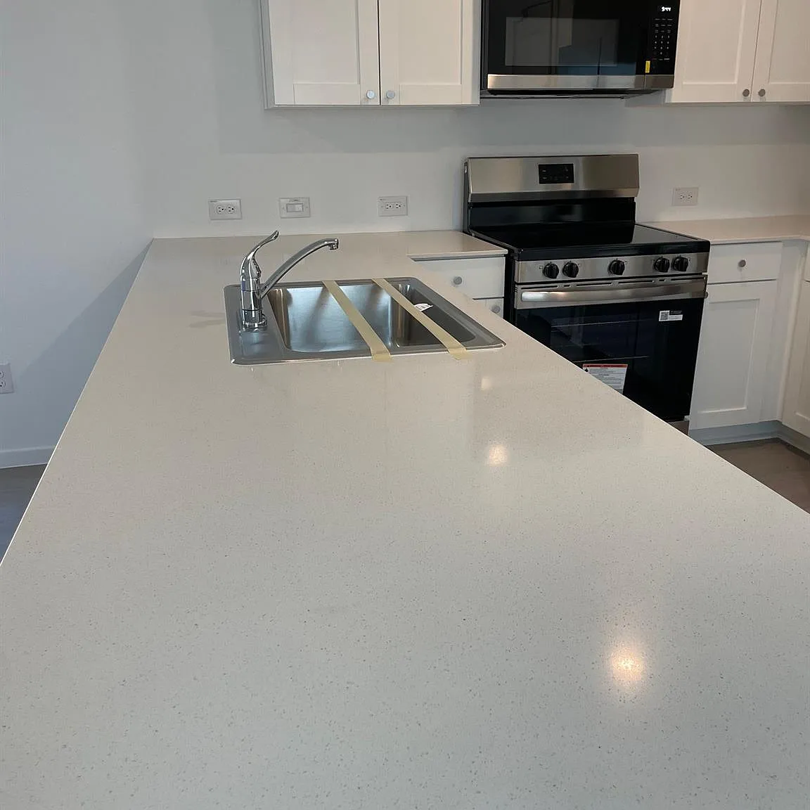 4 bed, 2.5 bath, 1535 sqft, $1,700 — Photo 3