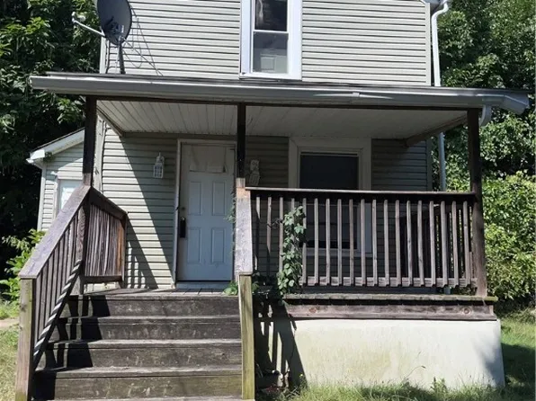 970 Nathan St, Akron, OH 44307