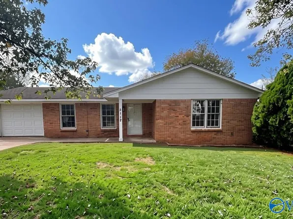 2112 Hines St, Athens, AL 35611