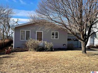 1405 N 11th St, Beatrice, NE 68310