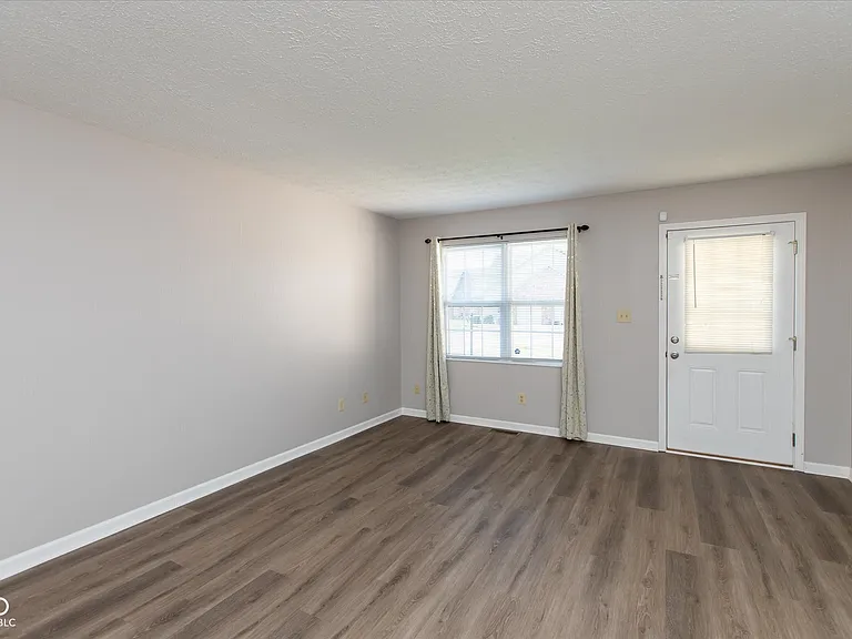2099 Galaxy Dr — Photo 3