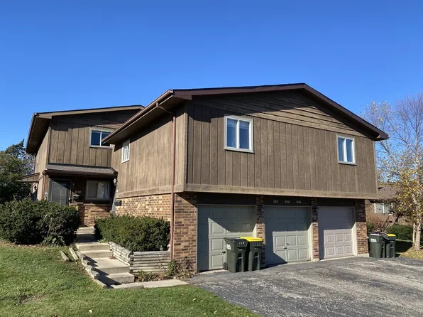 108 Terry Dr, Roselle, IL 60172