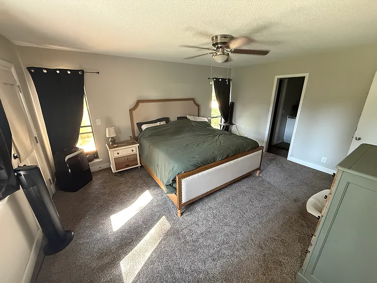 117 Crossbrook Dr — Photo 7