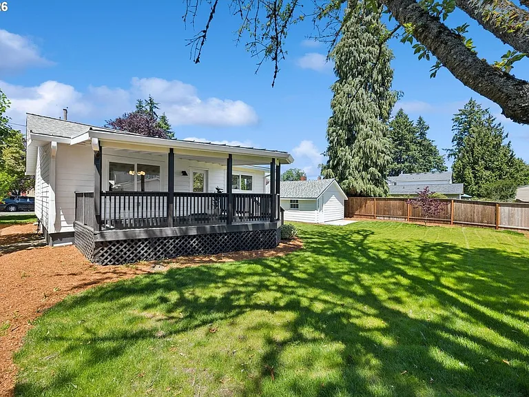 10114 N Calhoun Ave — Photo 32