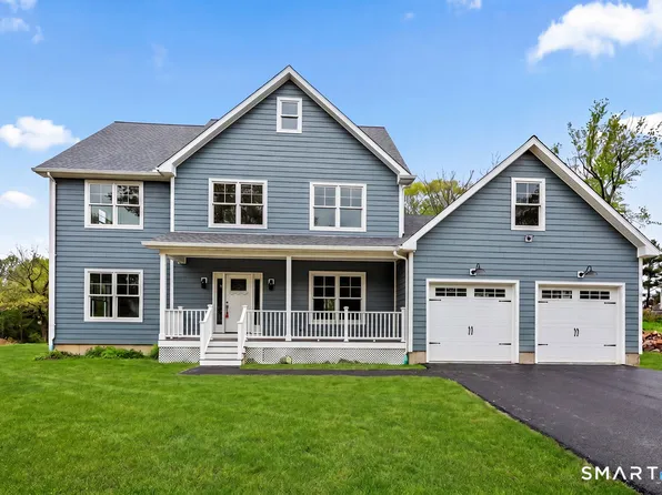 8 Ridgewood Club Road, Prospect, CT 06712