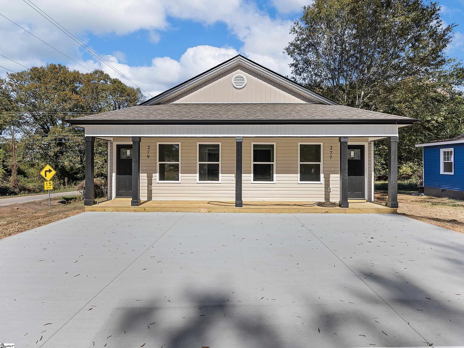 277 Poole St, Woodruff, SC 29388 | Zillow