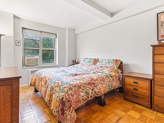 5th image of 500 Grand St #C2c