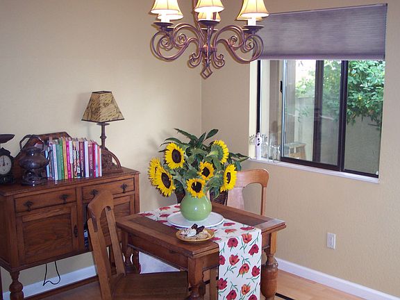 Seperate dining area