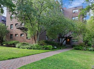 410 Fairview Ave APT 4J, Fort Lee, NJ 07024