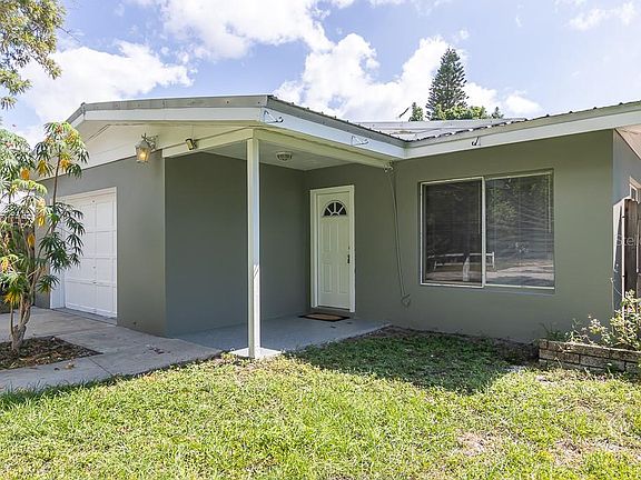 3rd image of 4815 Las Lomas Dr
