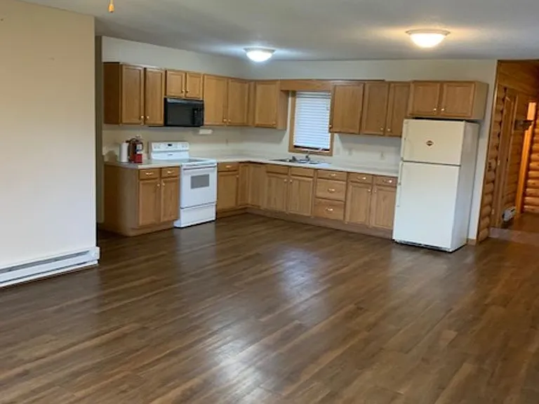 1504 Oak Ridge Rd SW — Photo 3