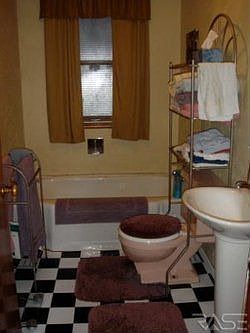 5th image of 107 W Ash St
