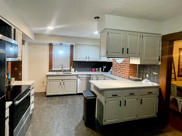 21 N Ellis St #1B — Photo 13