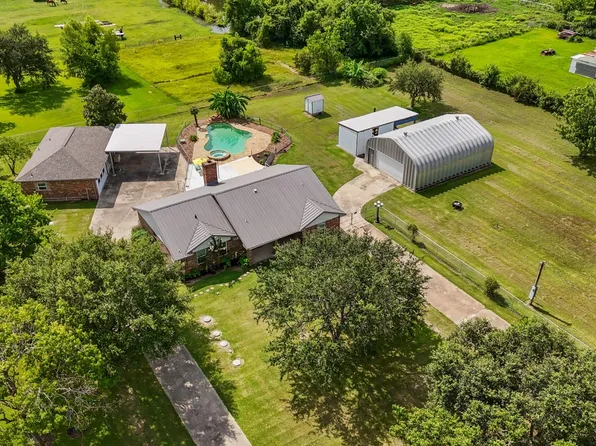 4435 Tower Rd, Santa Fe, TX 77517